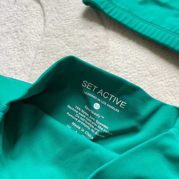 Set Active Set - Picture 2 of 3